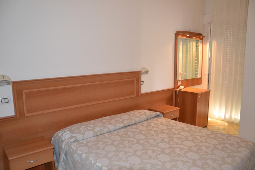 Hotel Ariston ميسانو ادرياتيكو الغرفة الصورة